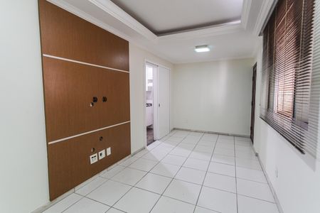 Sala de apartamento à venda com 4 quartos, 70m² em Sagrada Família, Belo Horizonte
