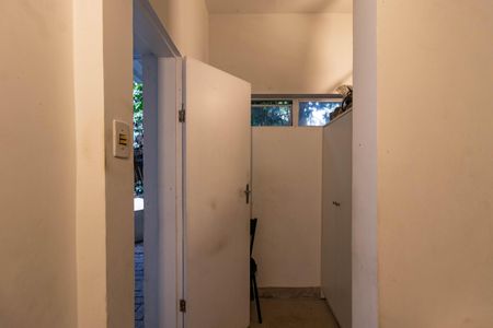 Casa para alugar com 598m², 4 quartos e 3 vagasBanheiro de serviço