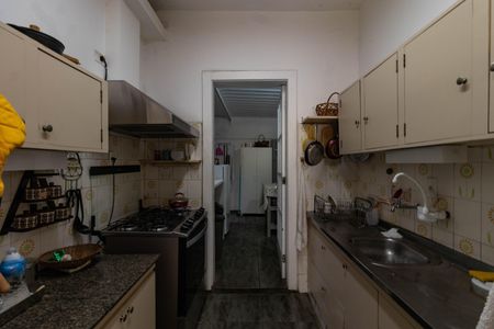 Casa para alugar com 598m², 4 quartos e 3 vagasCozinha