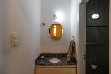 Casa para alugar com 598m², 4 quartos e 3 vagasLavabo