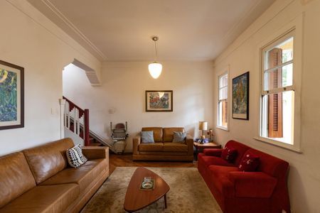 Casa para alugar com 598m², 4 quartos e 3 vagasSala