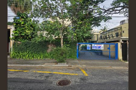 Casa para alugar com 598m², 4 quartos e 3 vagasFachada