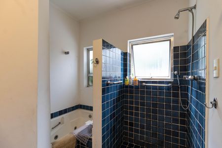 Casa para alugar com 598m², 4 quartos e 3 vagasBanheiro