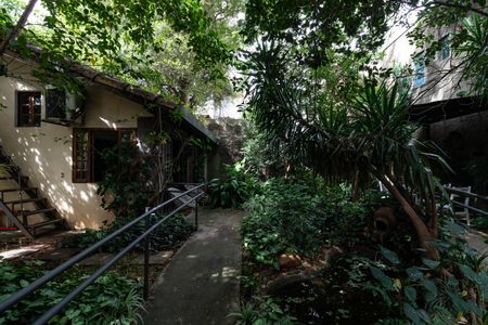 Casa para alugar com 598m², 4 quartos e 3 vagasQuintal