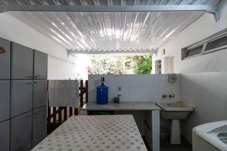 Casa para alugar com 598m², 4 quartos e 3 vagasÁrea de Serviço