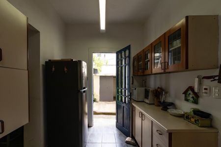 Casa para alugar com 598m², 4 quartos e 3 vagasCozinha