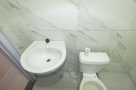 Casa para alugar com 48m², 1 quarto e sem vagaBanheiro