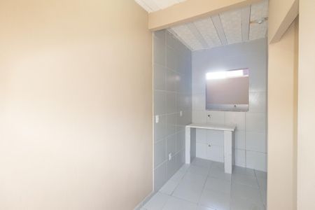 Sala/Cozinha de casa para alugar com 1 quarto, 40m² em Santa Cruz, Rio de Janeiro