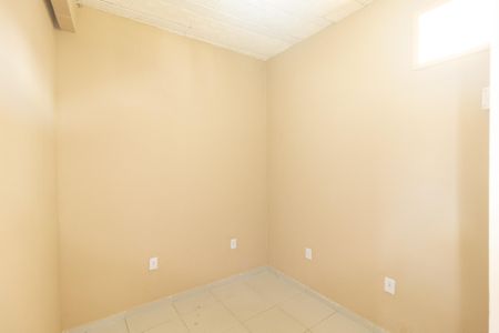 Quarto de casa para alugar com 1 quarto, 48m² em Santa Cruz, Rio de Janeiro