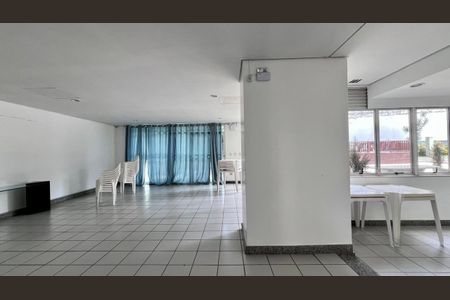 Apartamento à venda com 76m², 3 quartos e 2 vagasÁrea comum - Salão de festas