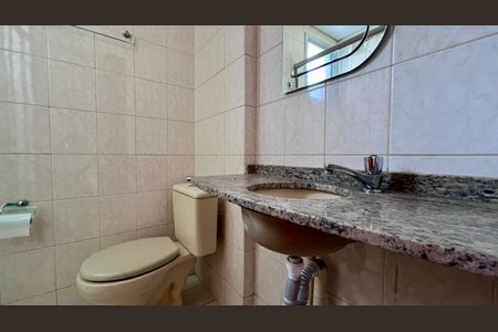 Apartamento à venda com 76m², 3 quartos e 2 vagasbanho