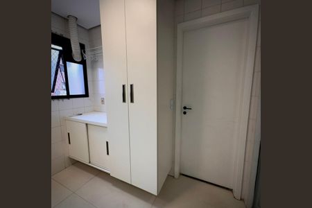 Apartamento à venda com 217m², 4 quartos e 4 vagasFoto 13