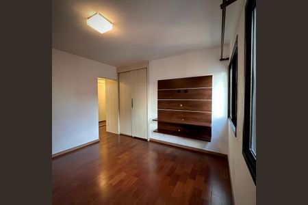 Apartamento à venda com 217m², 4 quartos e 4 vagasFoto 09