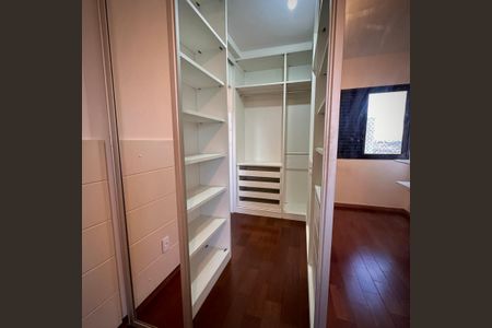 Apartamento à venda com 217m², 4 quartos e 4 vagasFoto 06