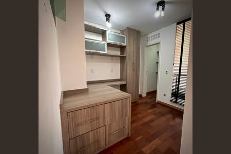 Apartamento à venda com 217m², 4 quartos e 4 vagasFoto 23