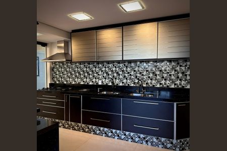 Apartamento à venda com 217m², 4 quartos e 4 vagasFoto 34