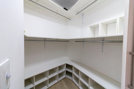 Apartamento à venda com 43m², 1 quarto e 1 vagaCloset da suíte