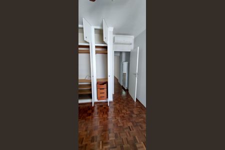 Apartamento à venda com 60m², 1 quarto e 1 vagaQuarto