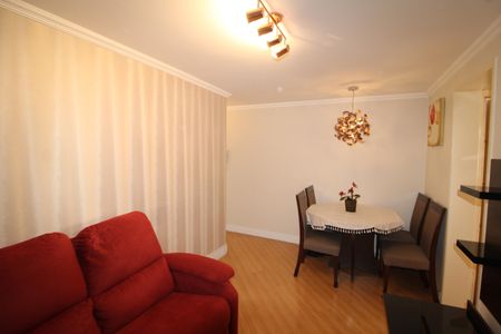 Sala de apartamento para alugar com 2 quartos, 50m² em Jardim do Tiro, São Paulo