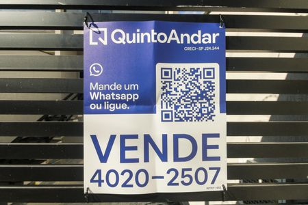 Casa à venda com 160m², 3 quartos e 3 vagasFachada - Placa Código WYNY-1655