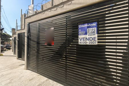 Casa à venda com 160m², 3 quartos e 3 vagasFachada 