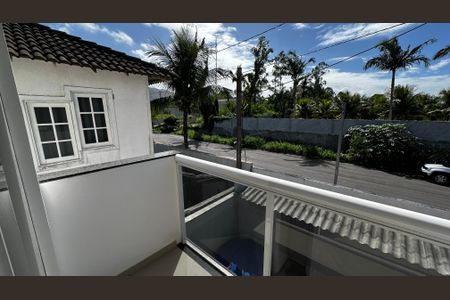 Casa à venda com 250m², 3 quartos e 2 vagasVaranda