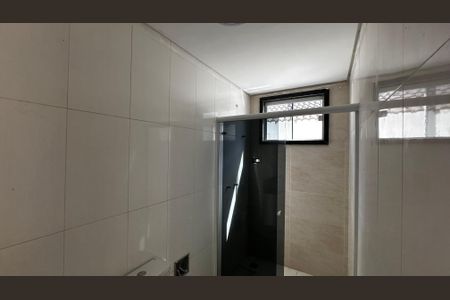 Casa à venda com 250m², 3 quartos e 2 vagasBanheiro do Quarto 2