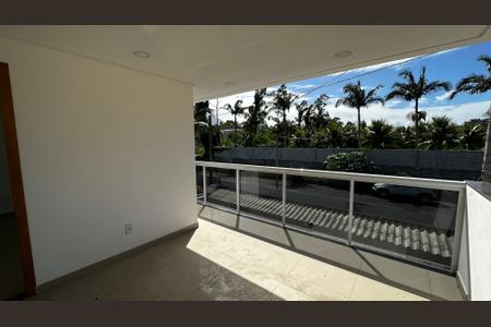 Casa à venda com 250m², 3 quartos e 2 vagasVaranda