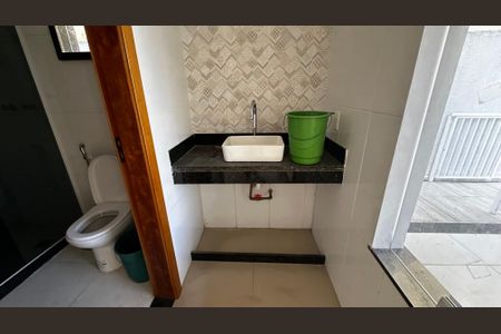 Casa à venda com 250m², 3 quartos e 2 vagasBanheiro