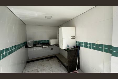 Casa à venda com 250m², 3 quartos e 2 vagasÁrea de Serviço