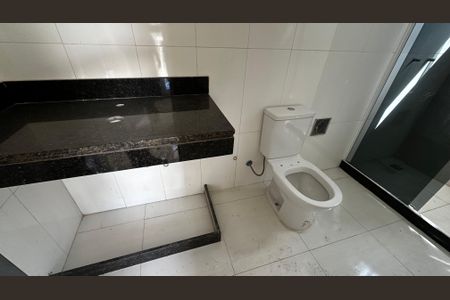 Casa à venda com 250m², 3 quartos e 2 vagasBanheiro do Quarto 2