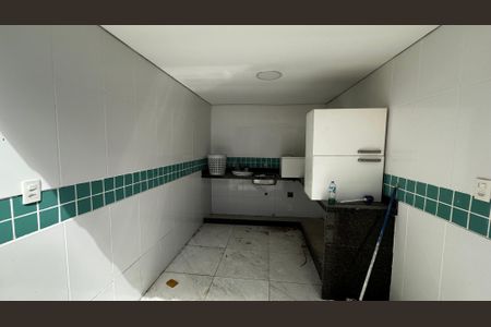 Casa à venda com 250m², 3 quartos e 2 vagasÁrea de Serviço