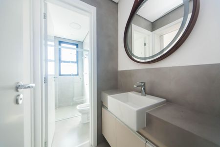 Apartamento para alugar com 131m², 2 quartos e 2 vagasBanheiro suite 2