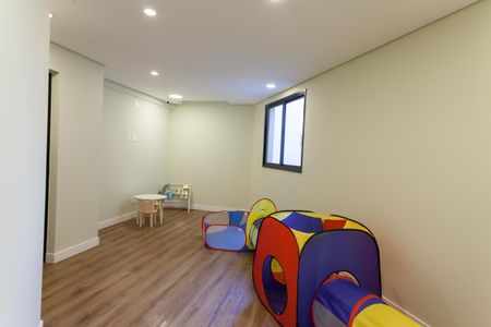 Apartamento para alugar com 131m², 2 quartos e 2 vagasÁrea comum - Playground