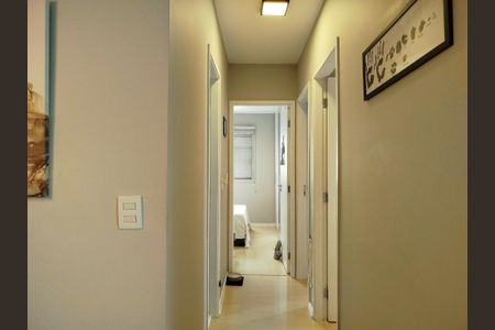 Apartamento à venda com 67m², 3 quartos e 2 vagasCorredor