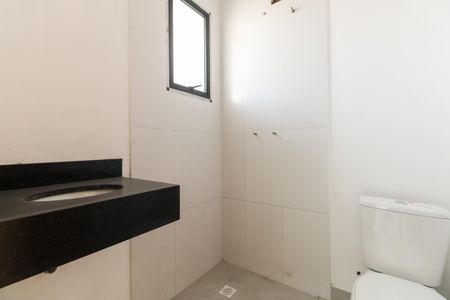 Casa à venda com 160m², 3 quartos e 3 vagasBanheiro Suíte 