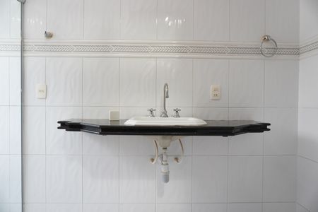 Casa para alugar com 400m², 5 quartos e 4 vagasSuíte 3 - Banheiro