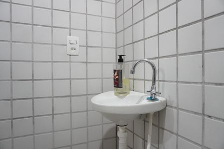 Casa para alugar com 400m², 5 quartos e 4 vagasÁrea de Serviço - Banheiro da Suíte