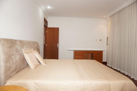 Casa para alugar com 400m², 5 quartos e 4 vagasSuíte 2