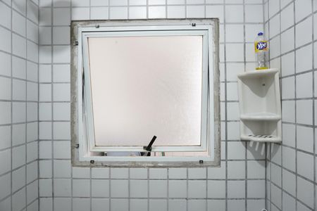 Casa para alugar com 400m², 5 quartos e 4 vagasÁrea de Serviço - Banheiro da Suíte