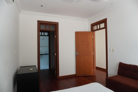 Casa para alugar com 400m², 5 quartos e 4 vagasSuíte 3