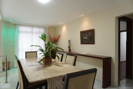 Casa para alugar com 400m², 5 quartos e 4 vagasSala 2