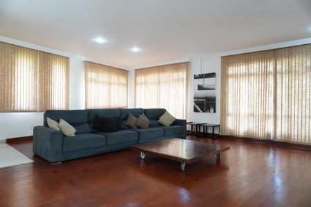 Casa para alugar com 400m², 5 quartos e 4 vagasSala 3