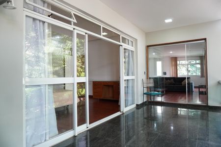 Casa para alugar com 400m², 5 quartos e 4 vagasVaranda da Sala 3