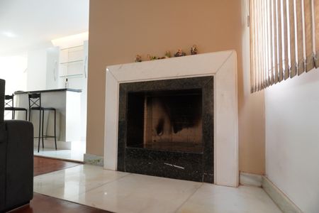 Casa para alugar com 400m², 5 quartos e 4 vagasSala 3 - Lareira