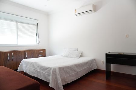 Casa para alugar com 400m², 5 quartos e 4 vagasSuíte 3