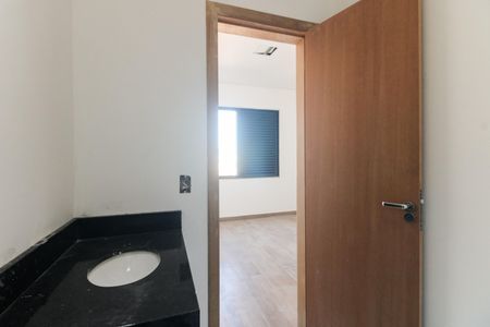 Casa à venda com 150m², 2 quartos e 3 vagasBanheiro Suíte 1