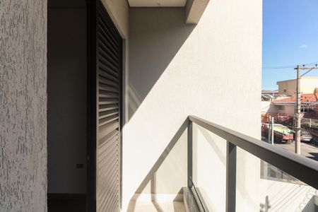 Casa à venda com 150m², 2 quartos e 3 vagasSuíte 2 - Varanda 