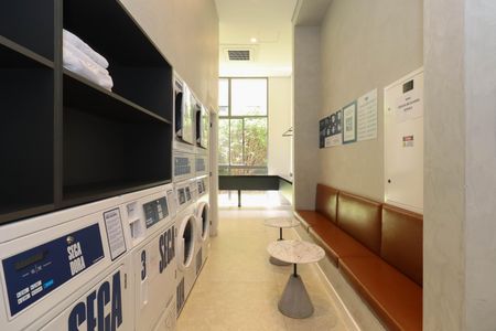 Studio para alugar com 25m², 1 quarto e sem vaga Studio para alugar com 25m², 1 quarto e sem vagaLavanderia