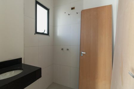 Casa à venda com 150m², 2 quartos e 3 vagasBanheiro Suíte 2